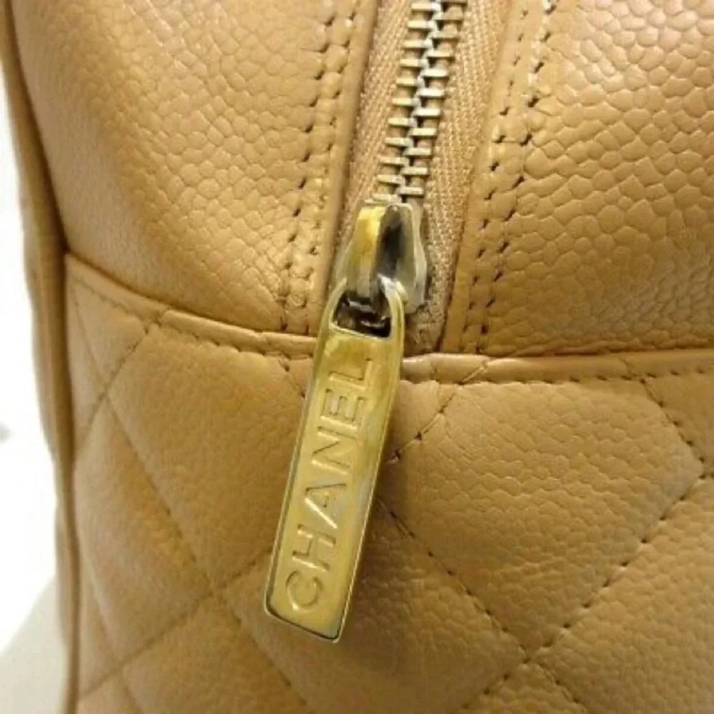 Vintage Chanel Beige Caviar Bowling Bag - Picture 11 of 12